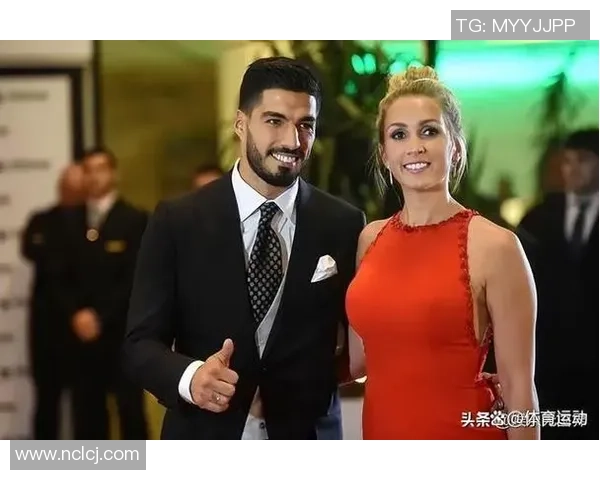 揭开足球明星背后的故事球员妻子们的真实身份与生活揭秘