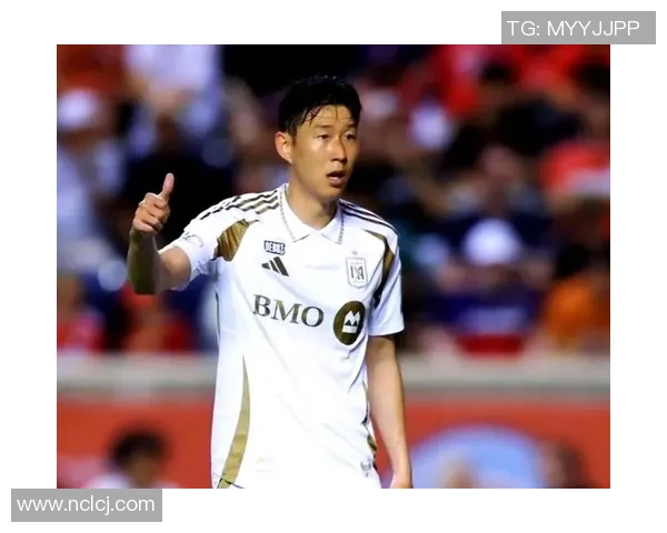 身高一米八十的足球明星如何在绿茵场上闪耀光芒与魅力